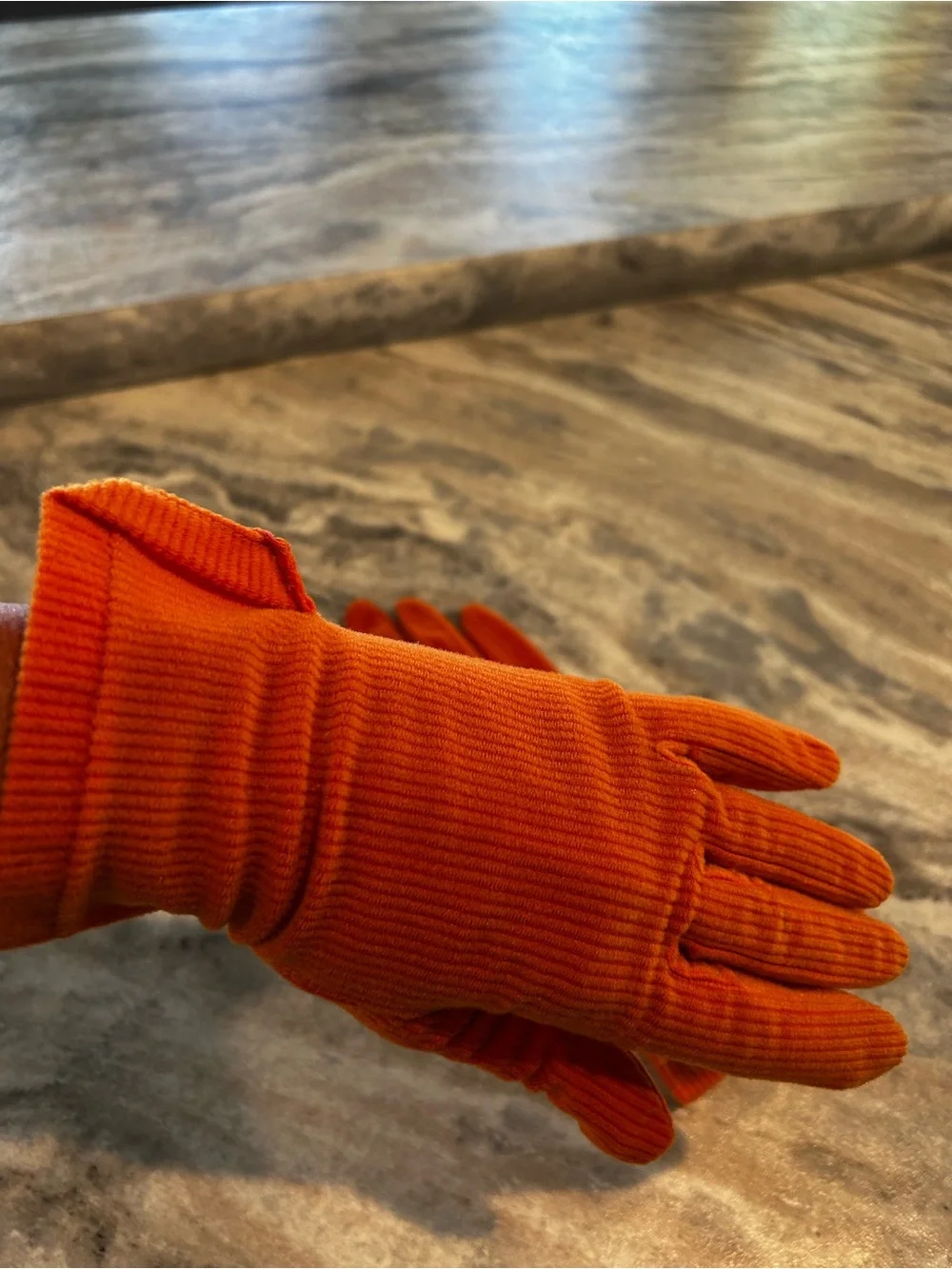 Vintage 1950’s Orange Ribbed Gloves